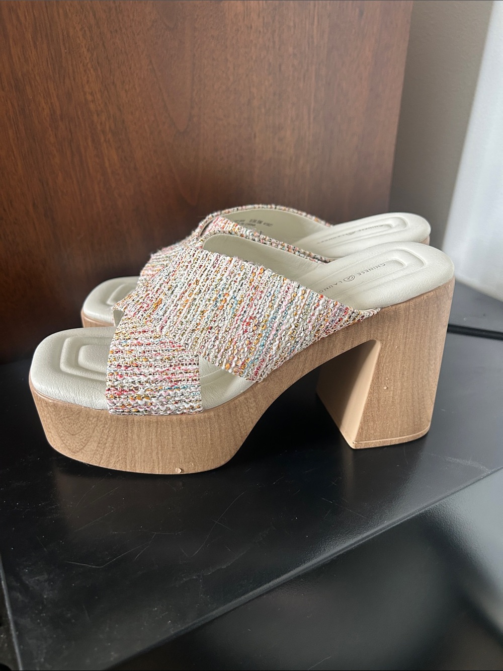 Chinese Laundry Multicolor Knit Platform Clog Sandals